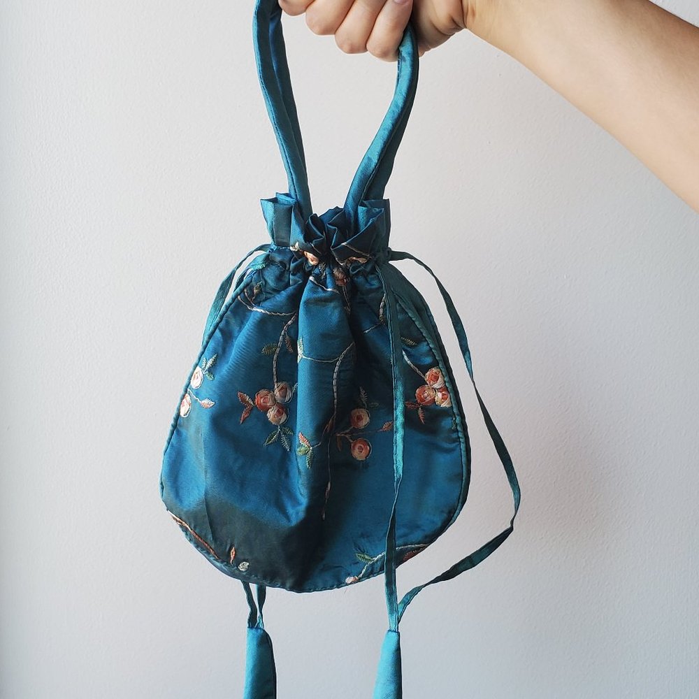 Chinese Silk Drawstring Bag